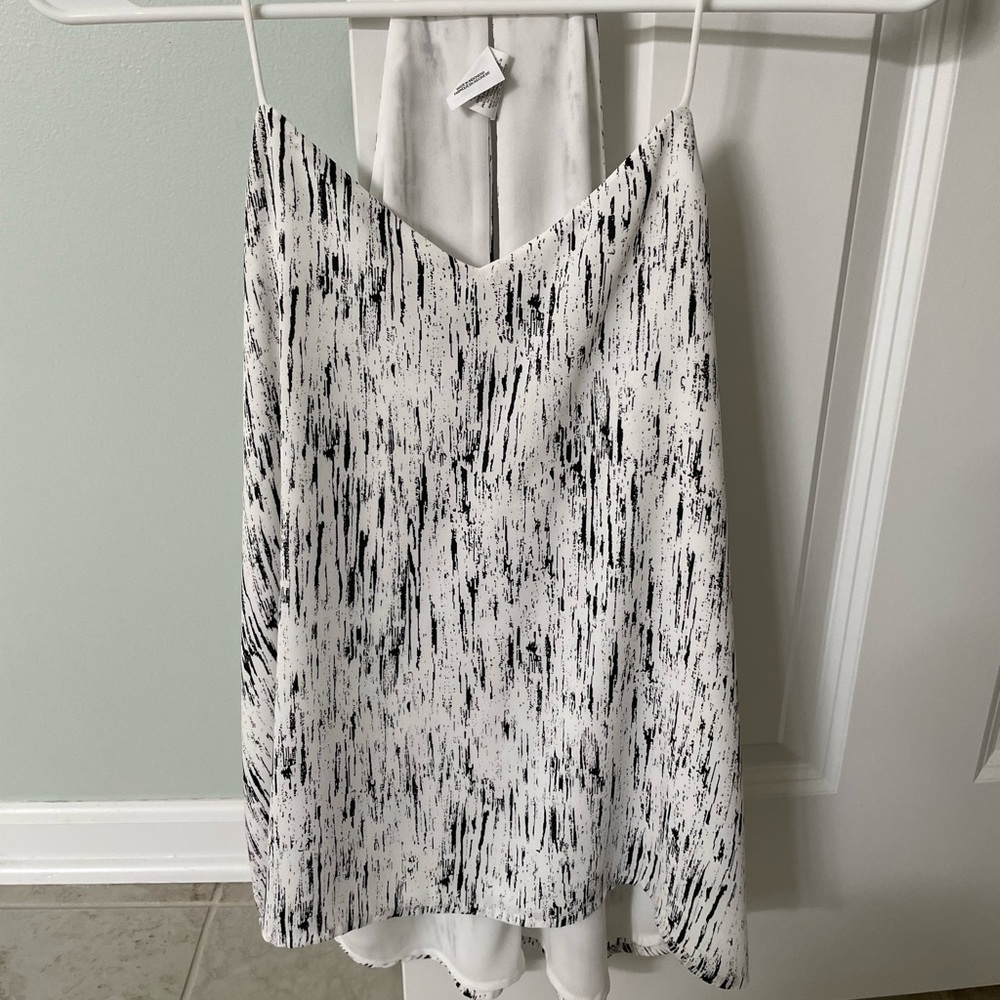 Express V-Neck Cami Size XS Black & White